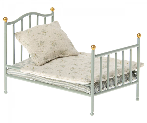 Vintage Bed, Mouse - Mint