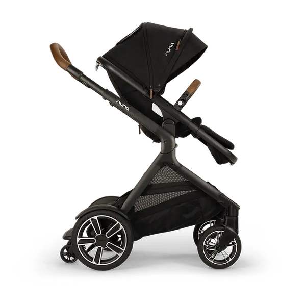 demi™ next + pipa™ urbn travel system