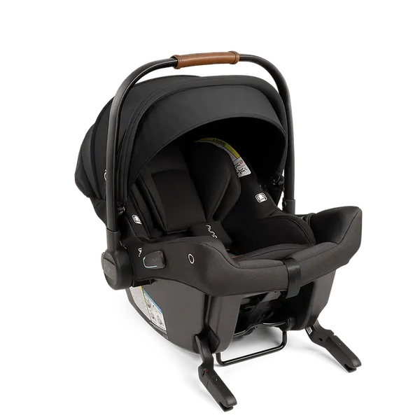 demi™ next + pipa™ urbn travel system