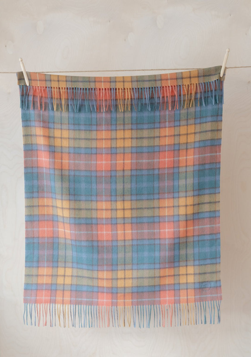 Antique buchanan tartan discount blanket