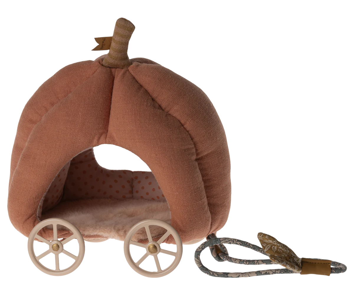 Pumpkin carriage, Mouse