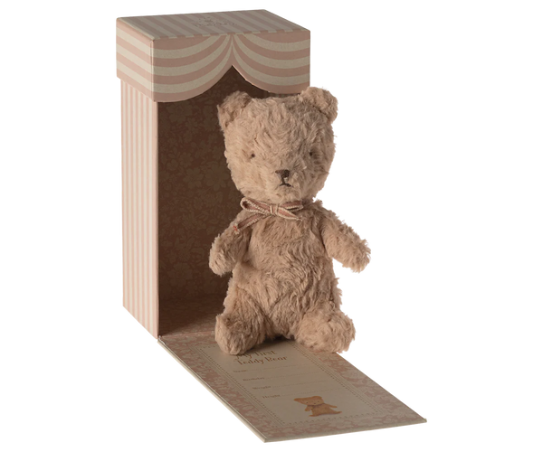 My first teddy - Powder