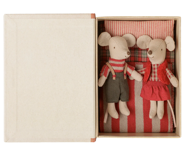 Christmas twin mice, Little sister and brother in book (PREORDER)