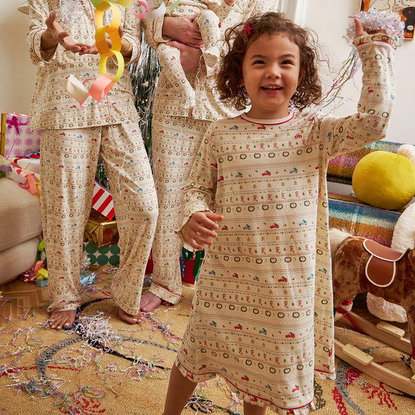 Magnetic Nightgown- Traditional Christmas