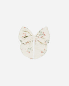 Bow || Strawberries