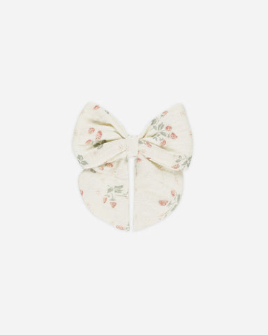 Bow || Strawberries