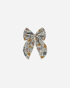 Oversized Bow || Gardenia