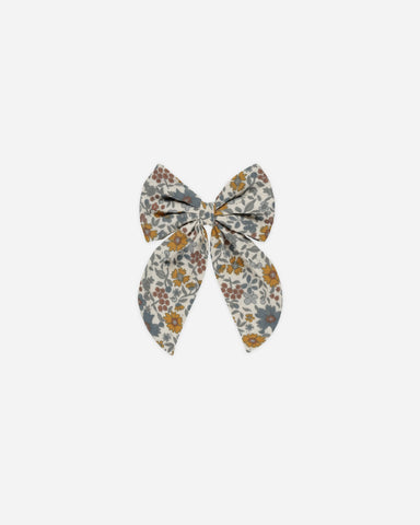 Oversized Bow || Gardenia