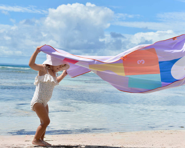 Quut Play Towels-Size M, Interactive Design, Game & Patterns: Lighthouse