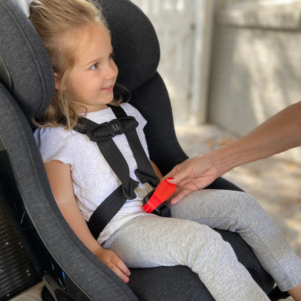 UnbuckleMe Car Seat Buckle Release Tool (Black/White)