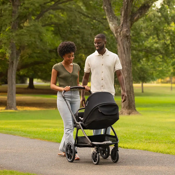 triv™ lx + pipa™ urbn travel system