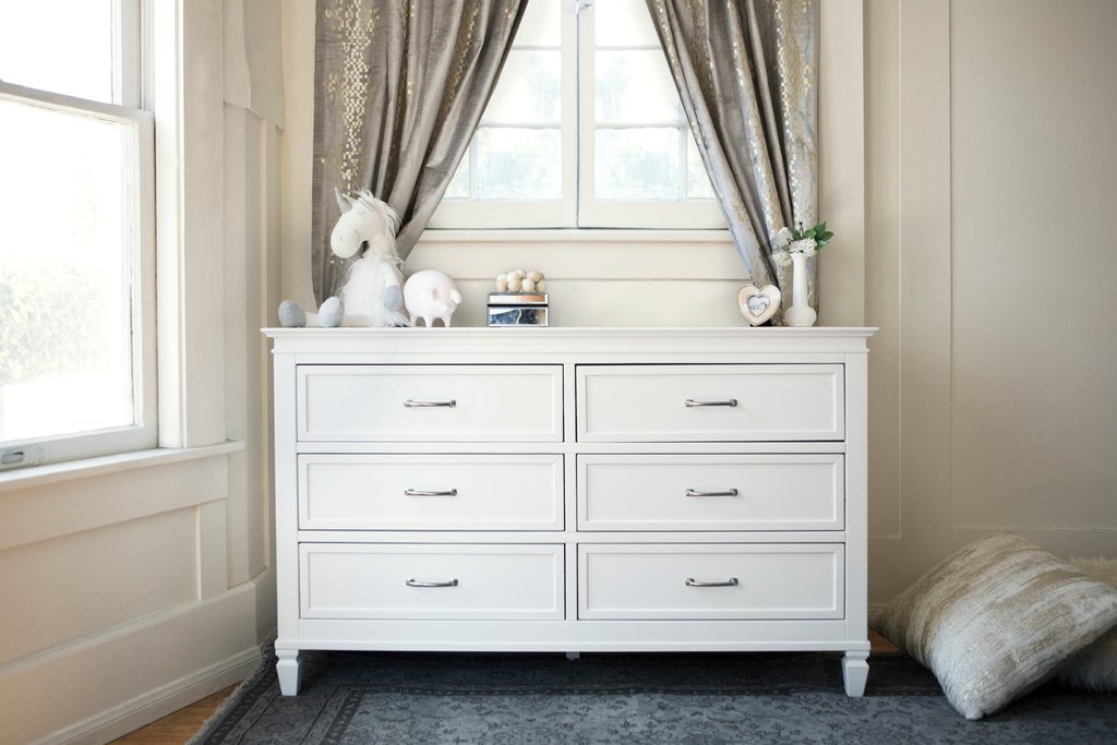 Darlington 6-Drawer Dresser in Warm White